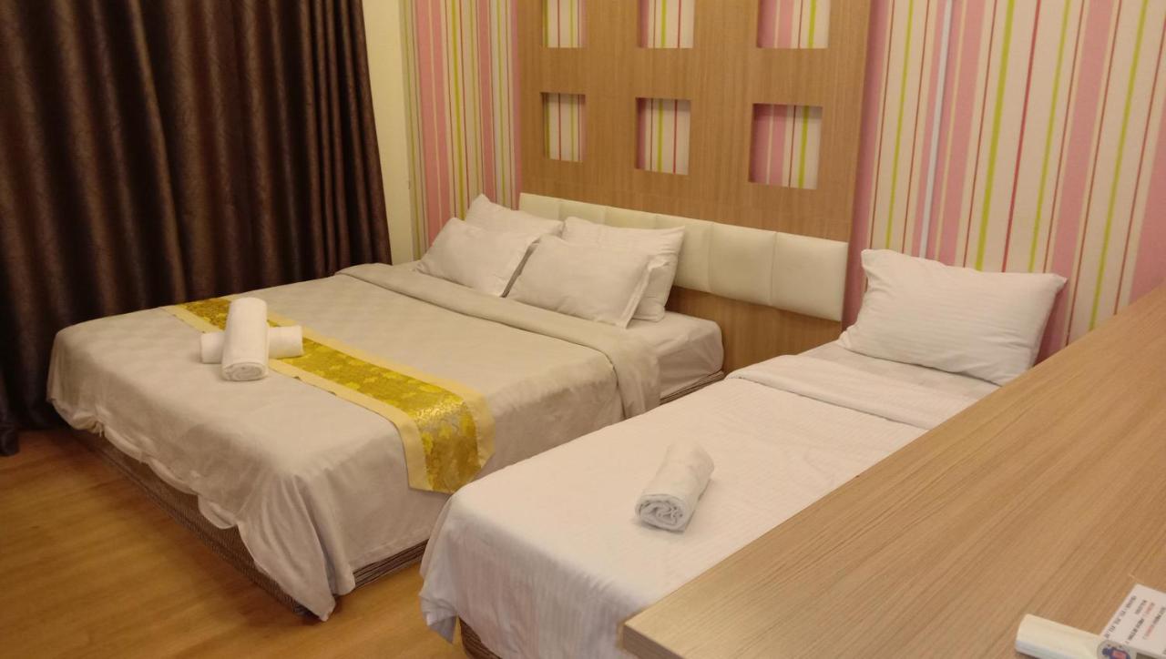 Hotel Zamburger De Melaka Dış mekan fotoğraf