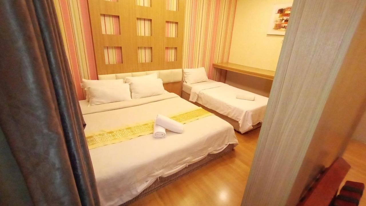 Hotel Zamburger De Melaka Dış mekan fotoğraf