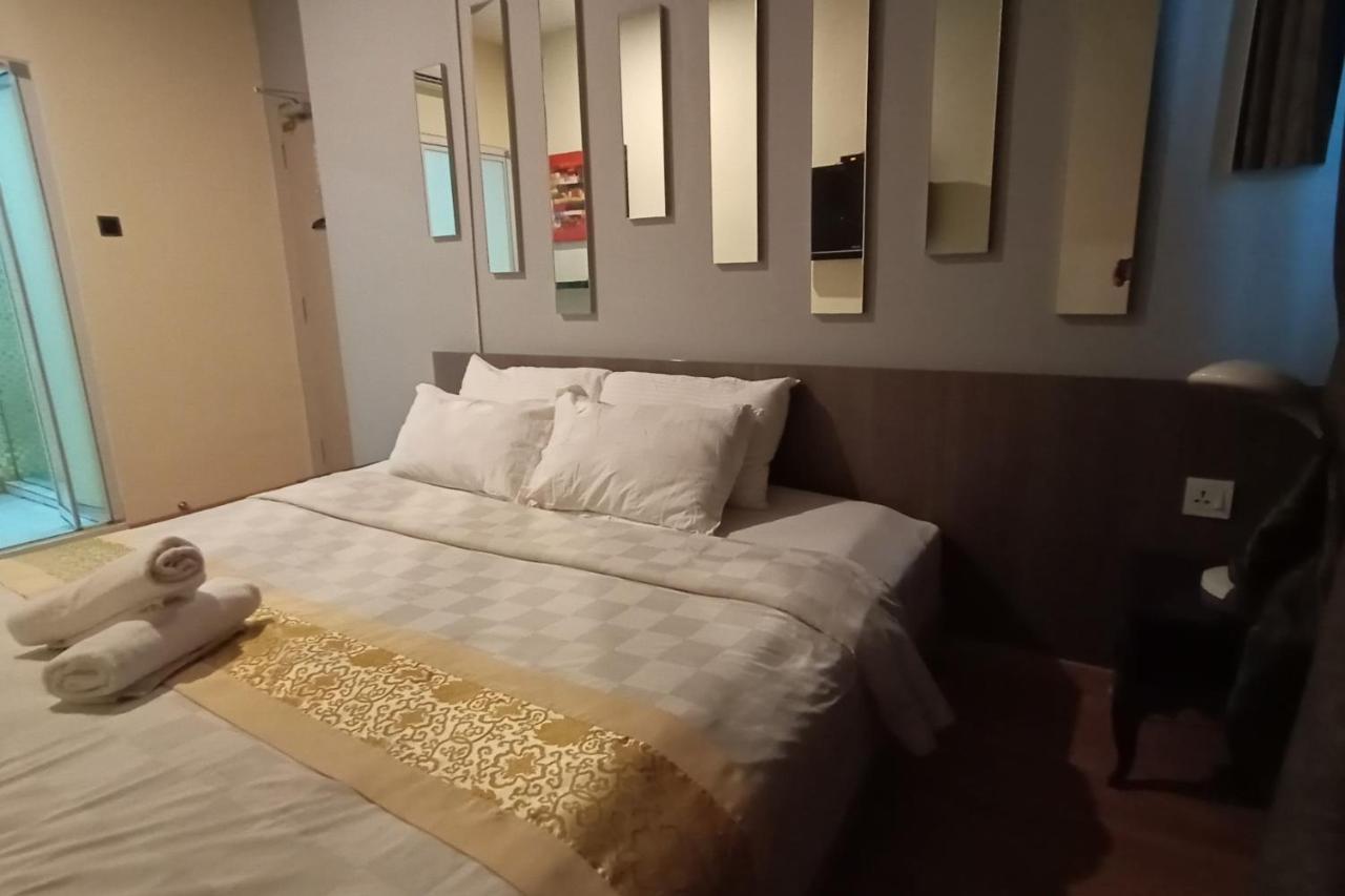 Hotel Zamburger De Melaka Dış mekan fotoğraf